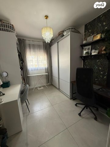 דירה, רזיאל 50, החותרים, טירת כרמל