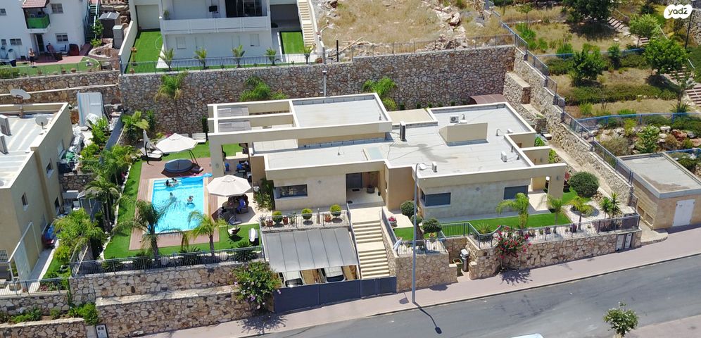 אנקור 46