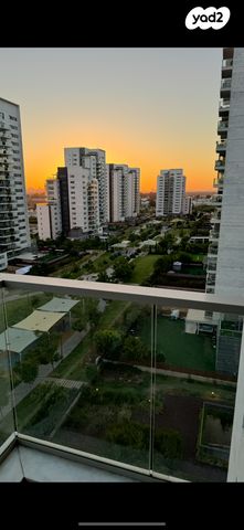 דירה, נחשול 14, נופרים, ראש העין