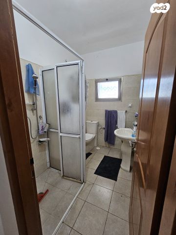 דירת גן, הדקל 1, עין יעקב, עין יעקב