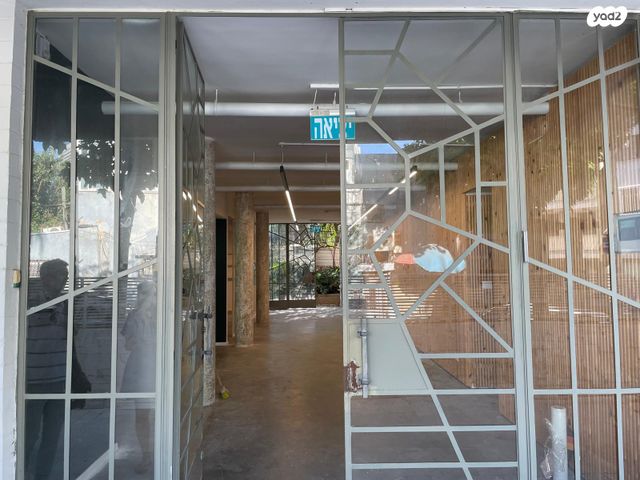 אחווה 10