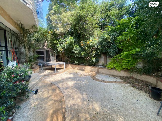 בית פרטי/ קוטג', אלברט איינשטיין, קרית מטלון, פתח תקווה