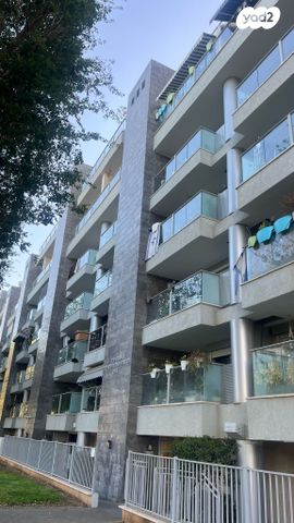 דרך משה דיין 65