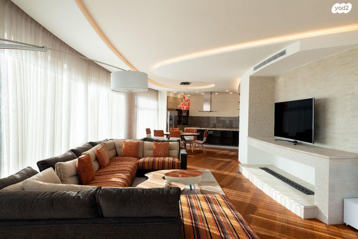 גג/ פנטהאוז, פרופ' יובל נאמן, הגוש הגדול, רמת אביב החדשה, נופי ים, תל אביב יפו