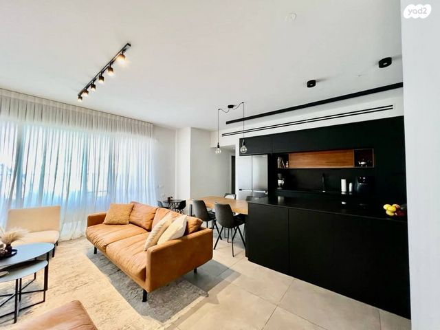 דירה, הוד השרון