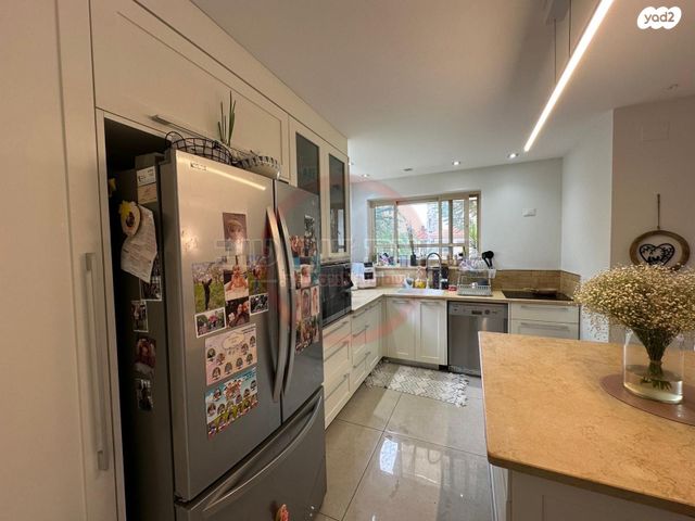 דו משפחתי, רימון, שאר העיר, כפר תבור