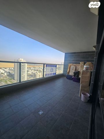 דירה, נחל ירקון, כרמי גת, קרית גת