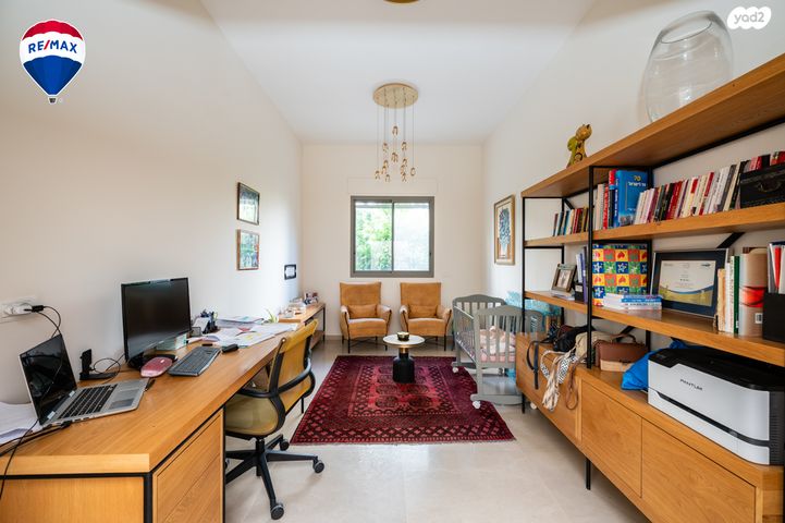 דו משפחתי, אח"י אילת, זכרון יעקב