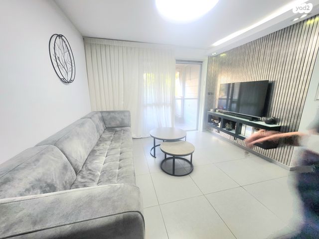 דירה, נחל שניר, רובע י"א, אשדוד