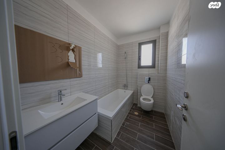 גג/ פנטהאוז, פרנקל, נווה שמיר רמת בית שמש ה-1, בית שמש