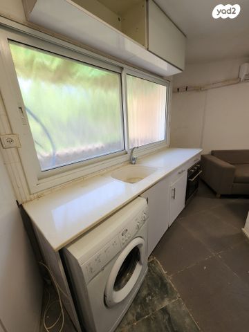 דירה, שכונה ב', באר שבע