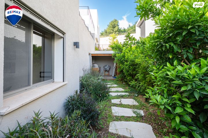 דו משפחתי, אח"י אילת, זכרון יעקב