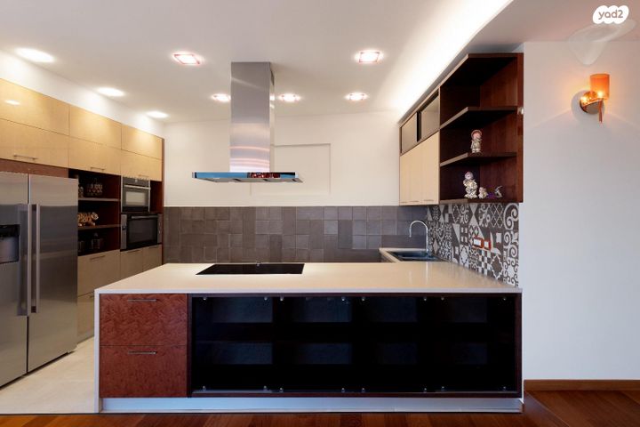 גג/ פנטהאוז, פרופ' יובל נאמן, הגוש הגדול, רמת אביב החדשה, נופי ים, תל אביב יפו