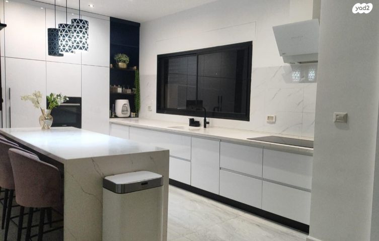 בית פרטי/ קוטג', גילת