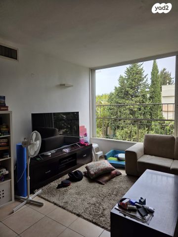 דירה, רמת השרון