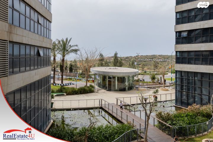 דירה, עוזי חיטמן 9, עיר ימים, נתניה