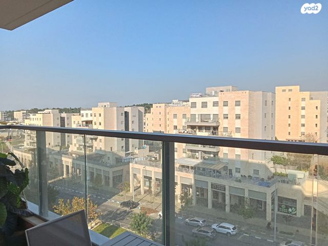 דירה, אלון, החורש, חריש