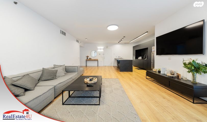 דירה, עוזי חיטמן 9, עיר ימים, נתניה