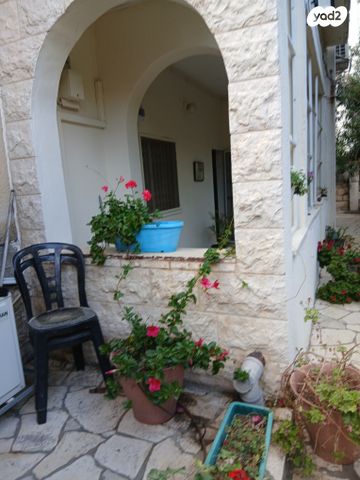 דירת גן, איריס, רמת התשבי, חיפה