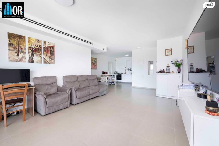 דירה, ש"י עגנון, נאות שמיר, יבנה