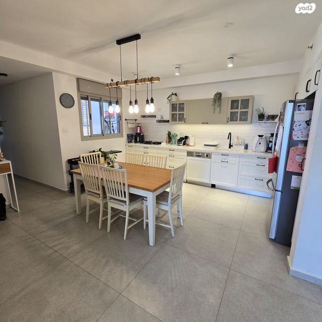 דירה, קרית ויצמן, רעננה