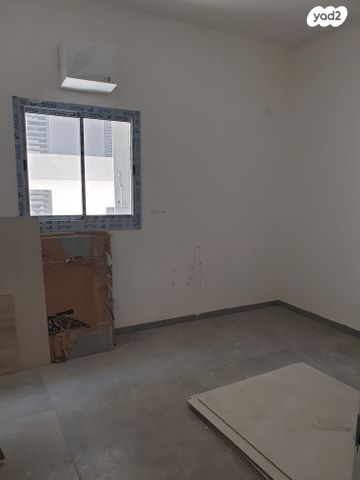 דירה, חרוזים, רמת גן