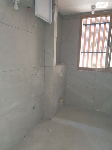 דירה, חרוזים, רמת גן