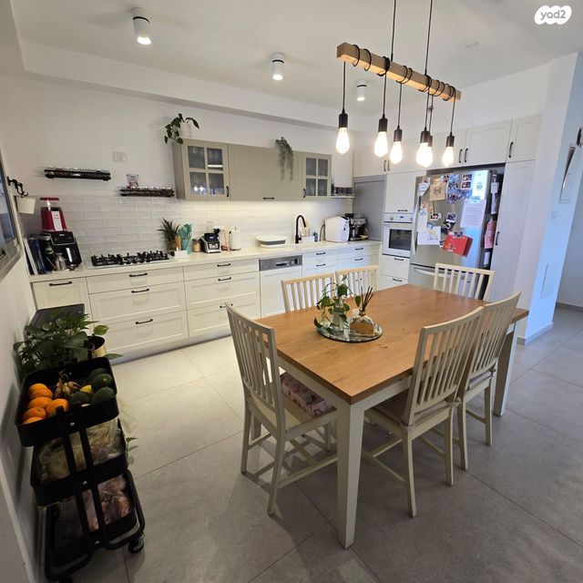 דירה, קרית ויצמן, רעננה