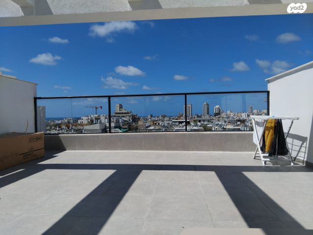 גג/ פנטהאוז, הנביאים 11, הנביאים, בת ים