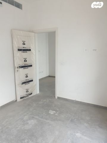 דירה, חרוזים, רמת גן