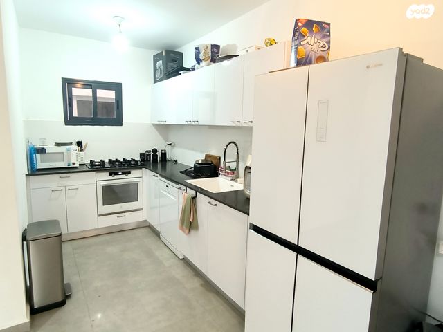 גג/ פנטהאוז, הנביאים 11, הנביאים, בת ים