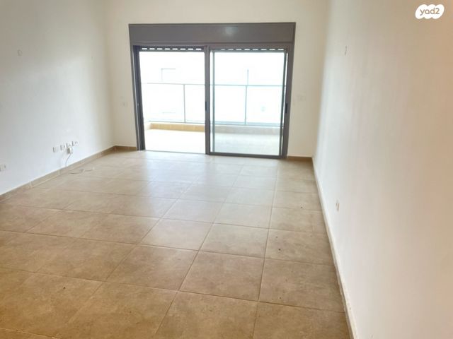 דירה, ברקת 3, אבני חן, חריש