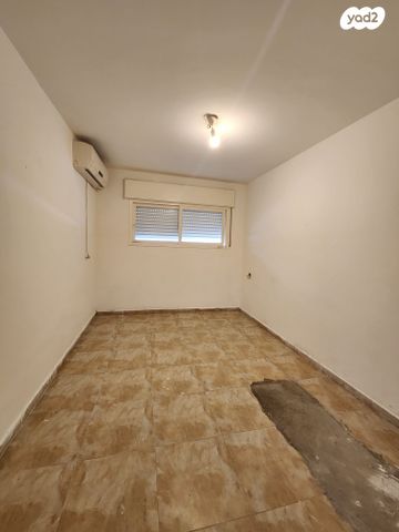 דירה, ד"ר יהושע טהון 16, צפון מערב מרכז העיר, נתניה