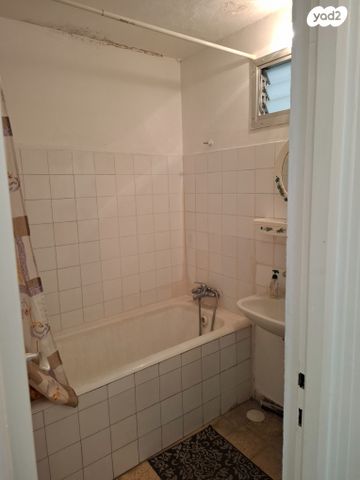 דירה, מחרוזת, עמידר, בת ים