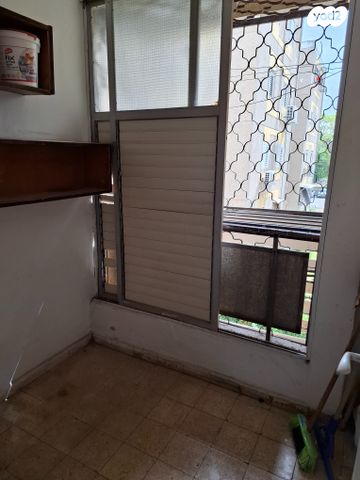 דירה, מחרוזת, עמידר, בת ים