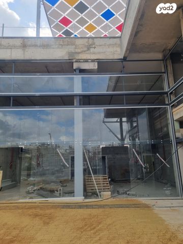 חנויות/ שטח מסחרי, נופים, מודיעין מכבים רעות