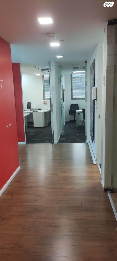 משרדים, בורסה, רמת גן