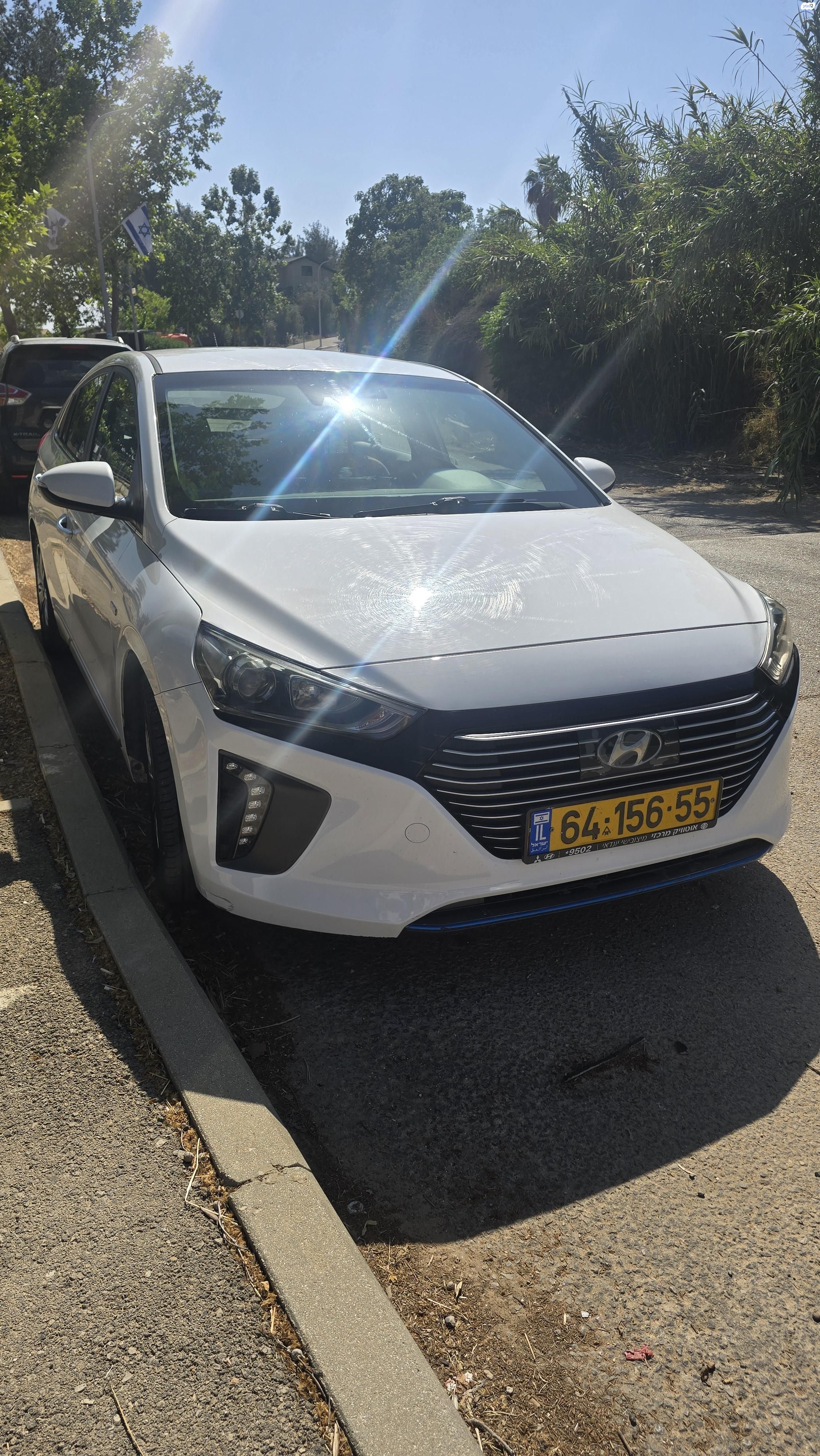מודעת רכב יונדאי איוניק