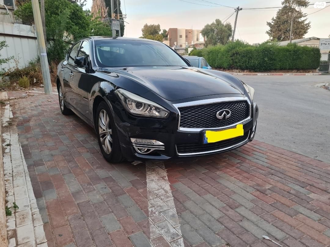 מודעת רכב אינפיניטי Q70