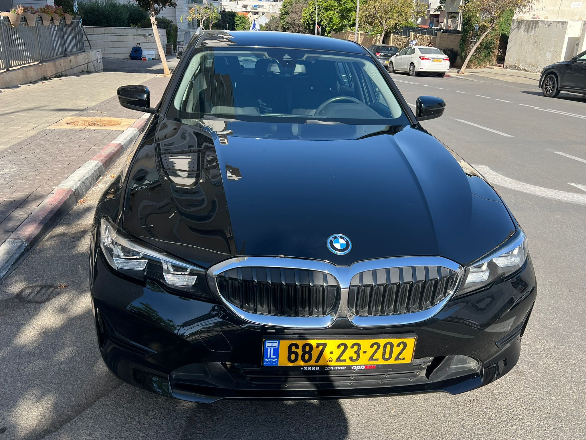 מודעת רכב ב מ וו סדרה 3