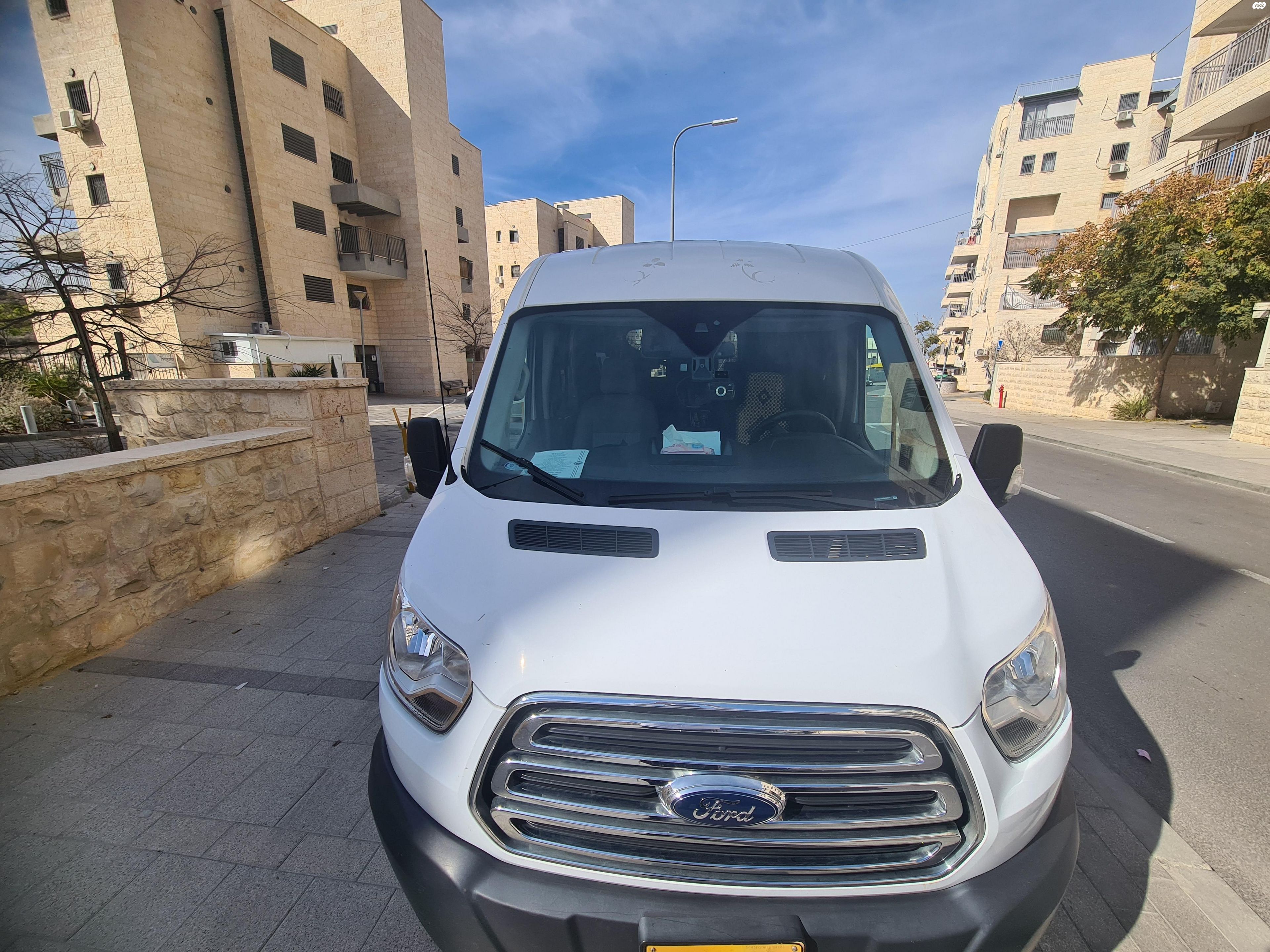 מודעת רכב פורד טרנזיט