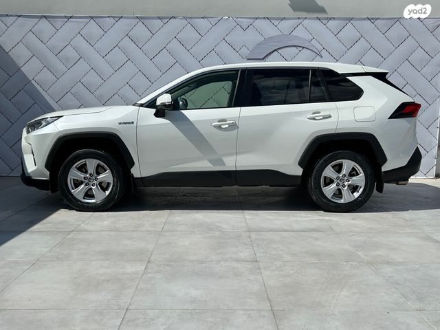 טויוטה RAV4