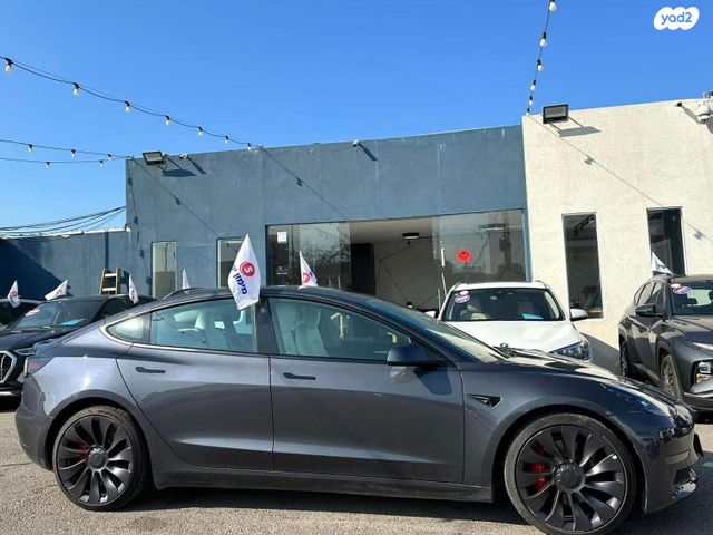 טסלה מודל 3