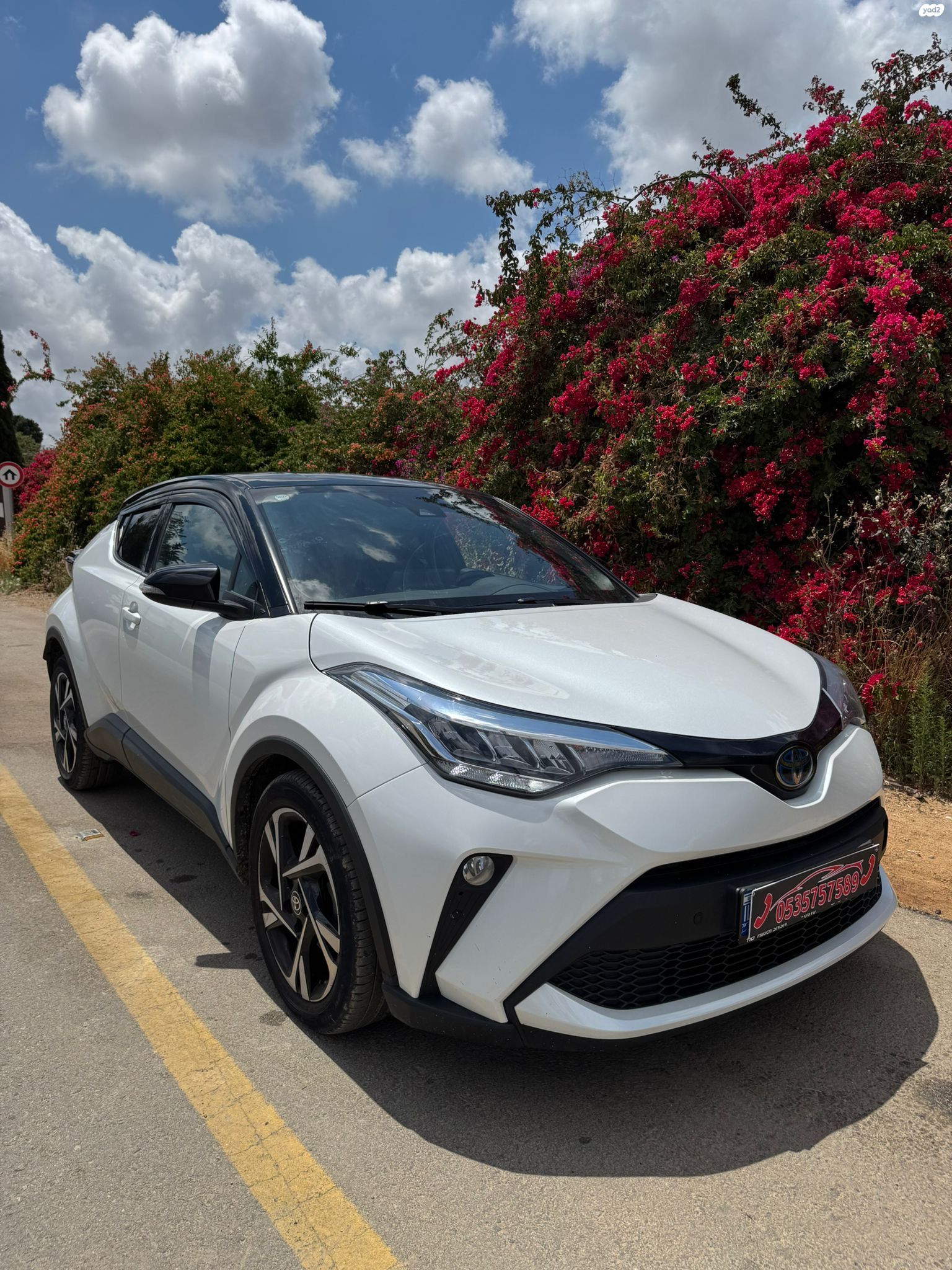 מודעת רכב טויוטה C-HR