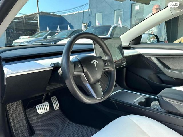 טסלה מודל 3
