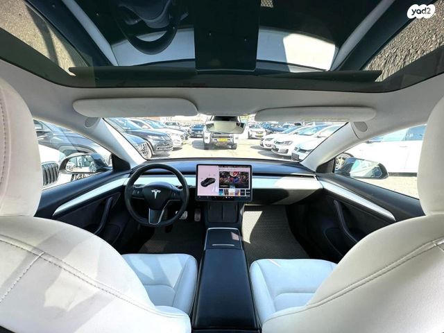 טסלה מודל 3