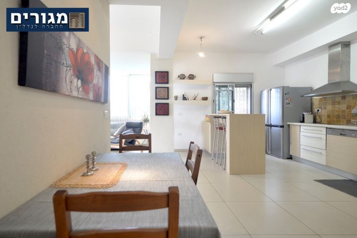 דירת גן, דרך הים, כרמל מערבי, חיפה