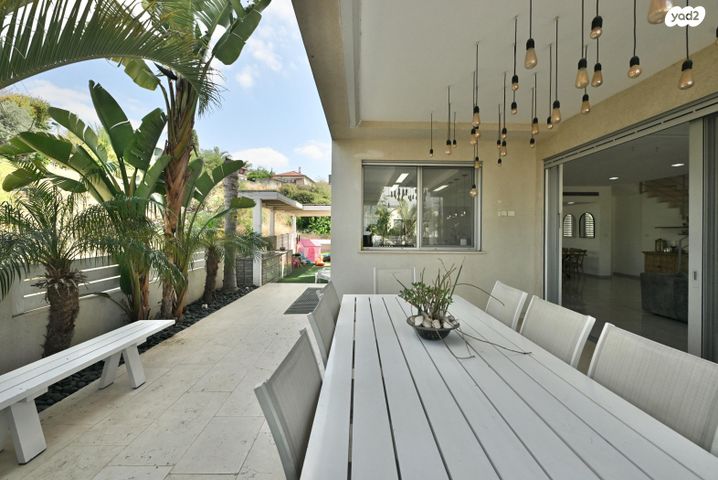 דו משפחתי, טירת שלום, נס ציונה