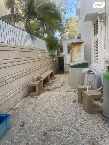 דו משפחתי, הרצליה פיתוח, הרצליה