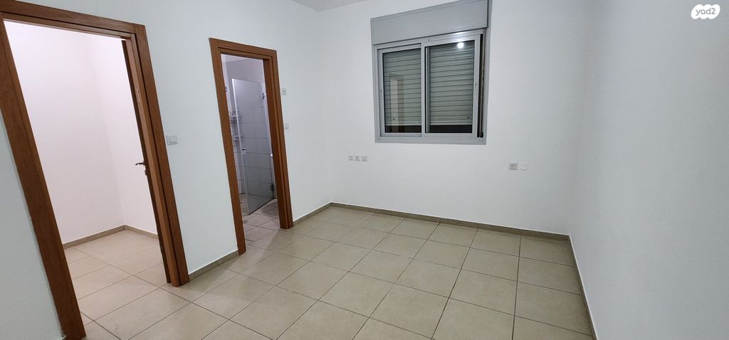 דירה, יהודה לייב יוספזון, רחובות